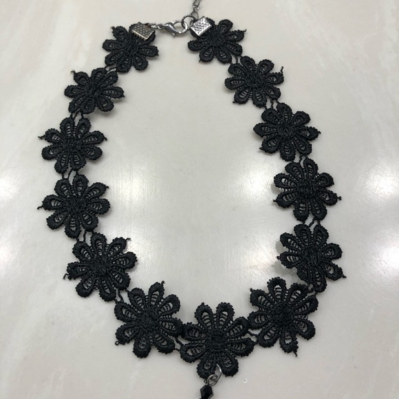 Black Flower Lace Floral Choker with Dangly Chains - Picture 4 of 10